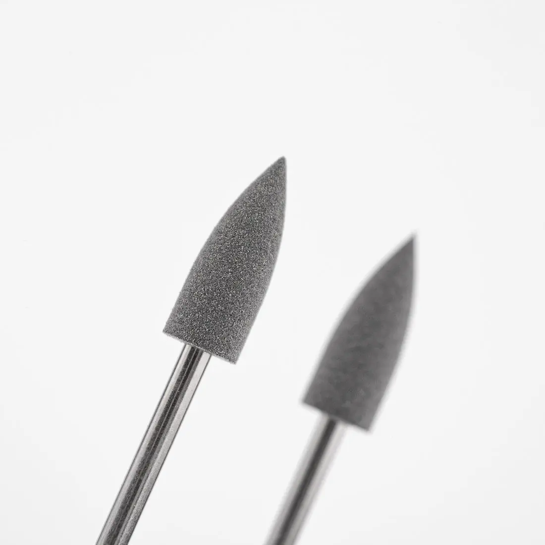 Silicone polishing bit, medium