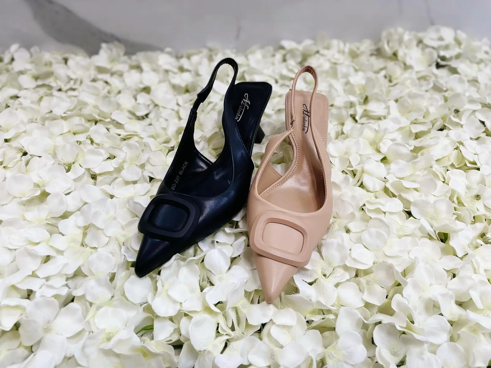 Women's Casual Slingback Pumps with Low Kitten Heel