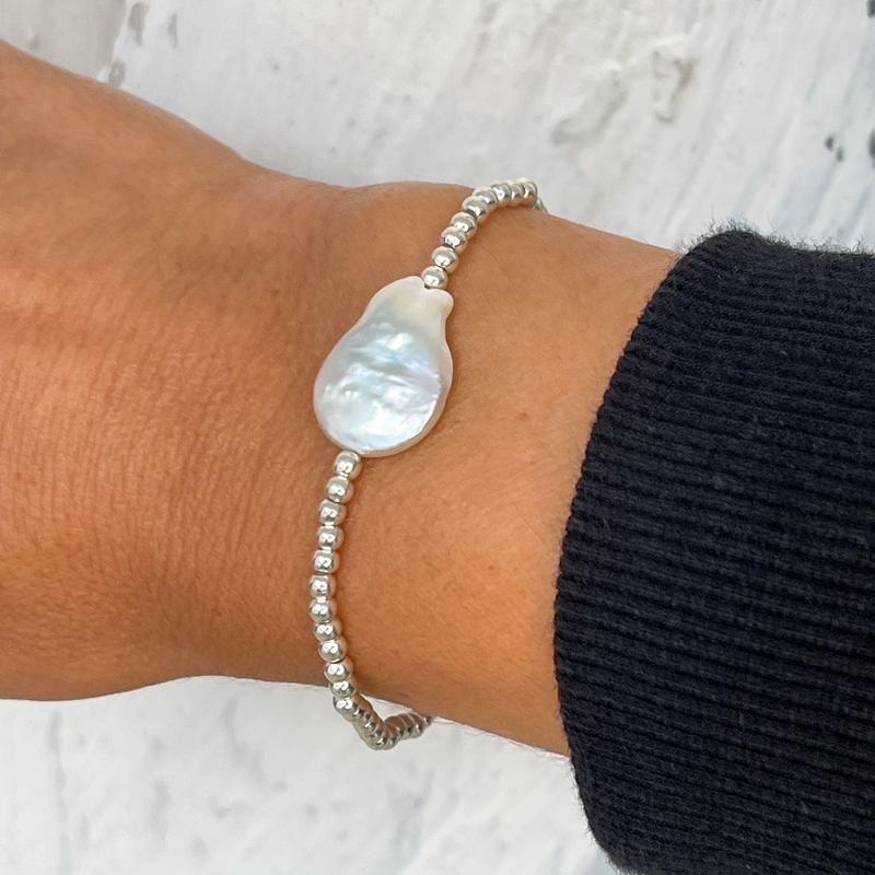 ***£10 sale***Ocean Baroque Pearl Stretch Bead Bracelet - Silver Plated 1