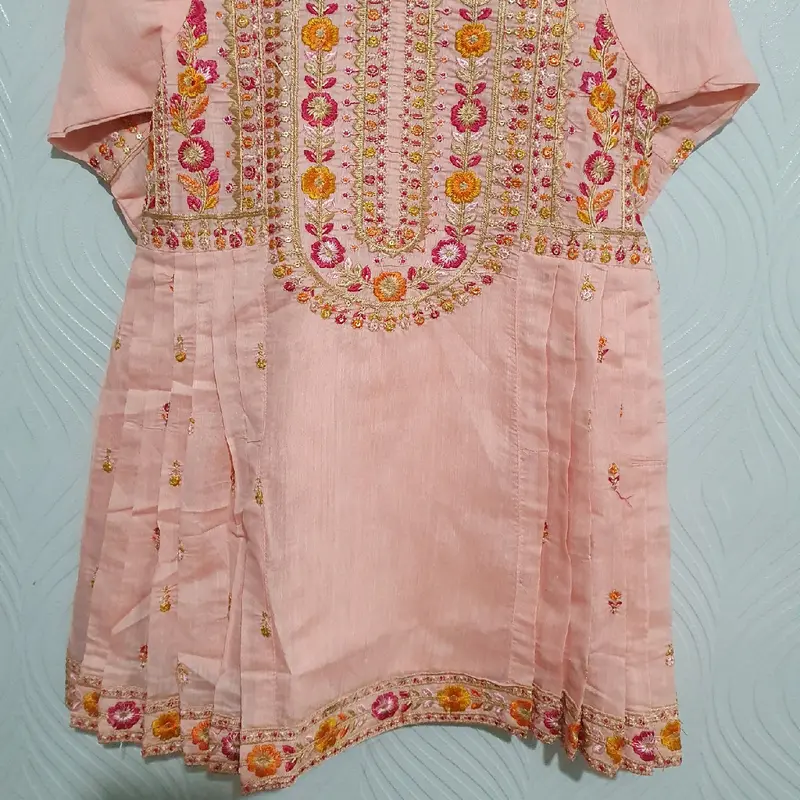 KIDS COLLECTION GIRLS BEAUTIFUL EMBROIDERED COTTON FROKE SUIT WITH BEAUTIFUL NECK LACE 4