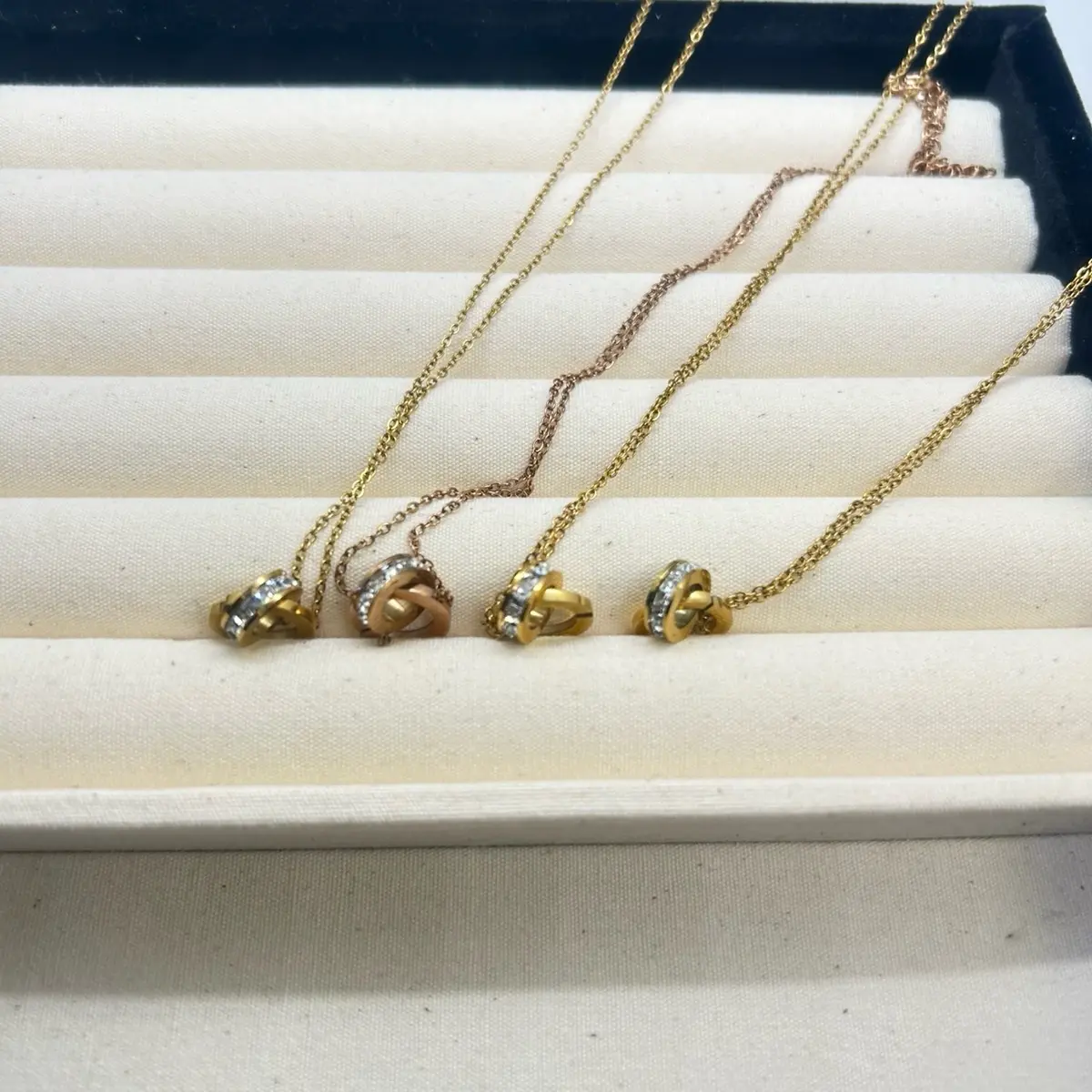Double rings with diamond necklace