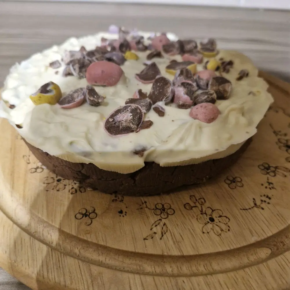 mini egg fudge pie slices
