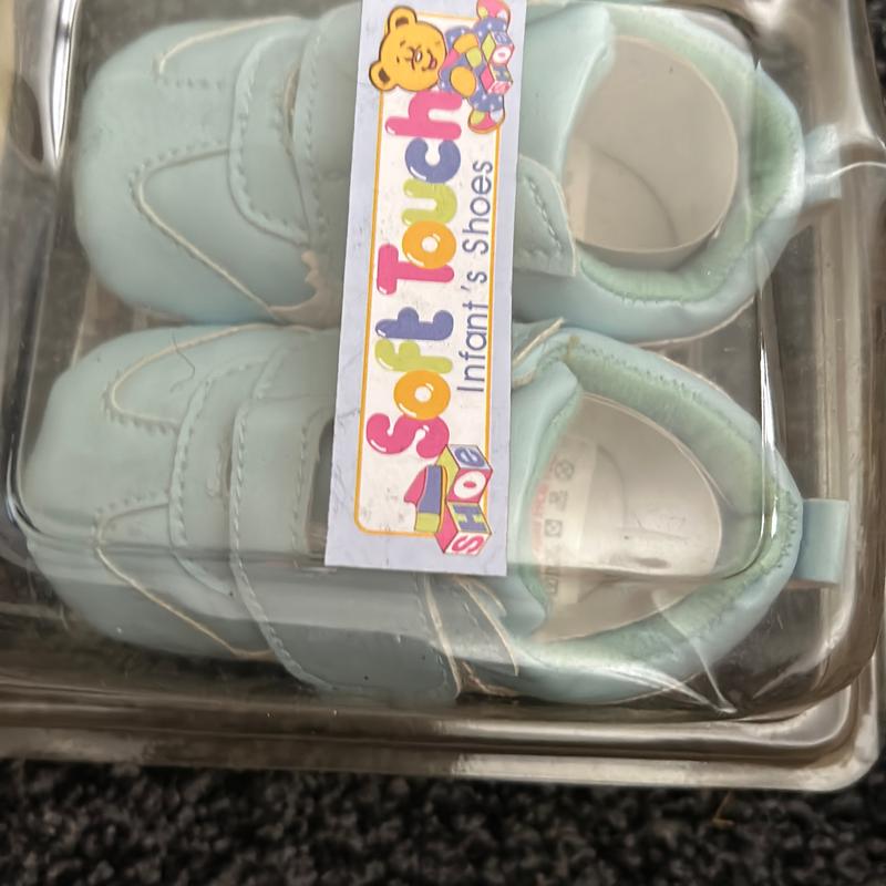 Baby shoes 2