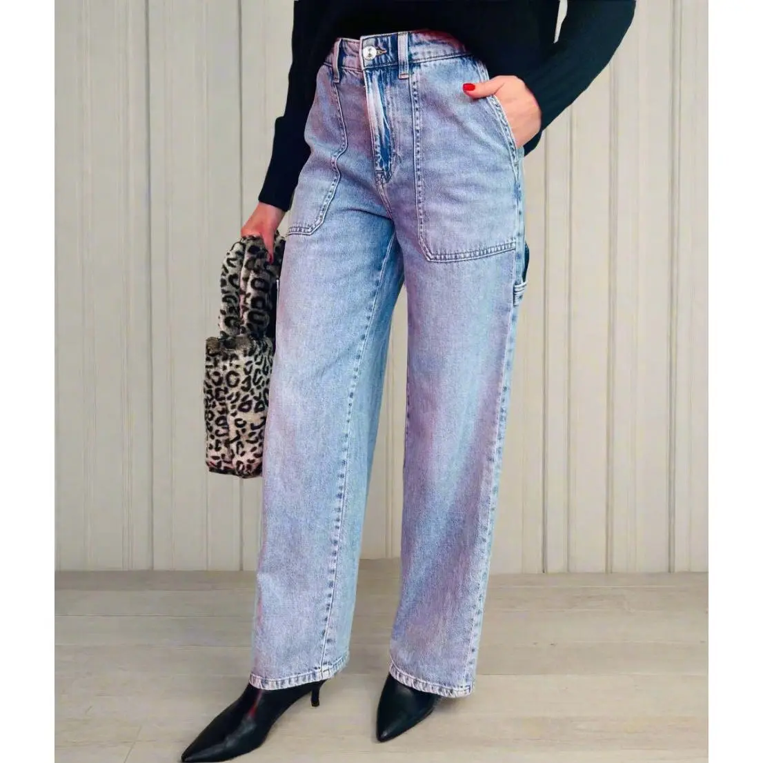 Relaxed Wide Leg Carpenter Jeans