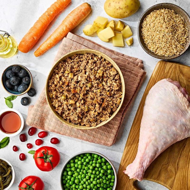 Naturo Senior Turkey & Rice with Veg Tray 7x400g  - Complete Senior Dog Meal with High Meat Content, Vegetables for Digestion and Healthy Skin Coat 3