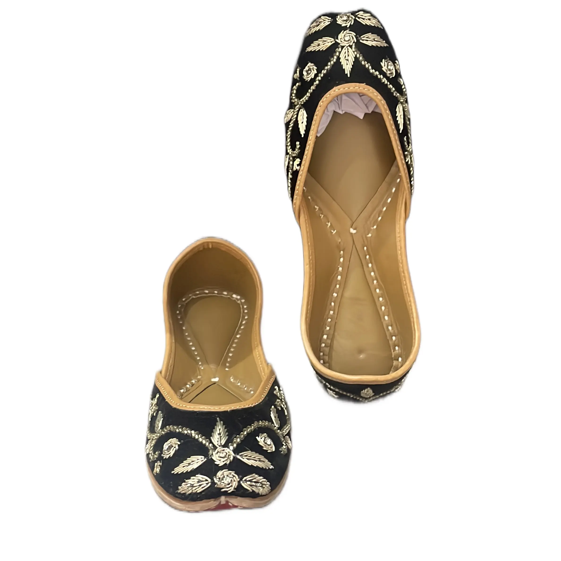 Women’s Punjabi jutti Khusa traditional footwear /match with any dress