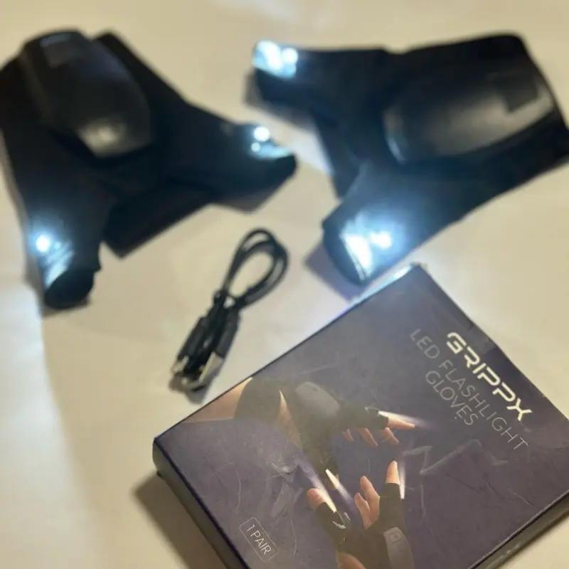 Waterproof LED Fingerless Flashlight Gloves - Practical and Durable for Outdoor Activities 1