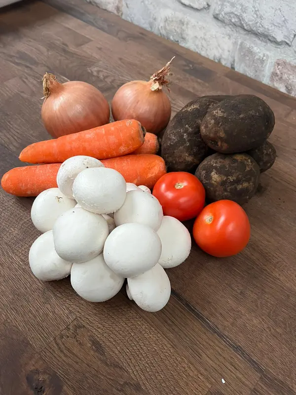 The Veg Sample Box - 5 Portions of Fresh Veg 2