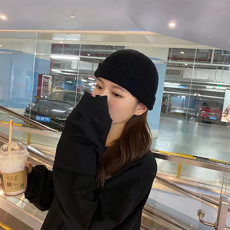 1x Men Women Mini Fisherman Beanie Winter Spring Hat Soft Knitted cap Fashion 2