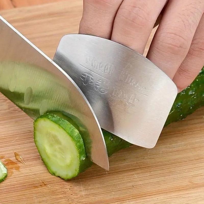 Stainless Steel Finger Guard for Safe Slicing - Kitchen Utensils 2