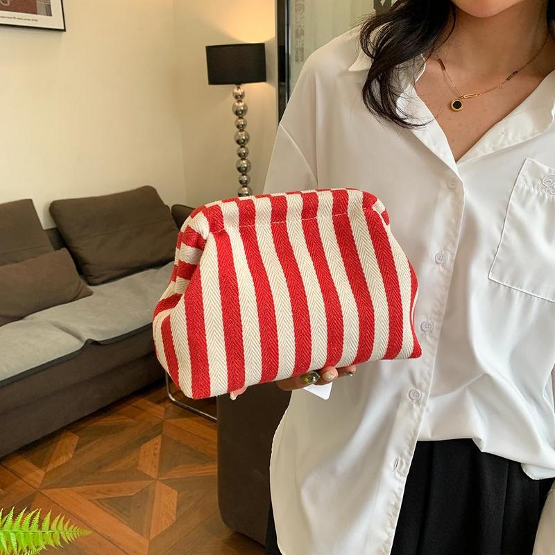 Product Introduction of Crochet Canvas Clutch Purse for Women Summer Beach Clutch Bag Ruched Cloud Bag Colorblock Ladies Luxury Evening Handbag Purse 73