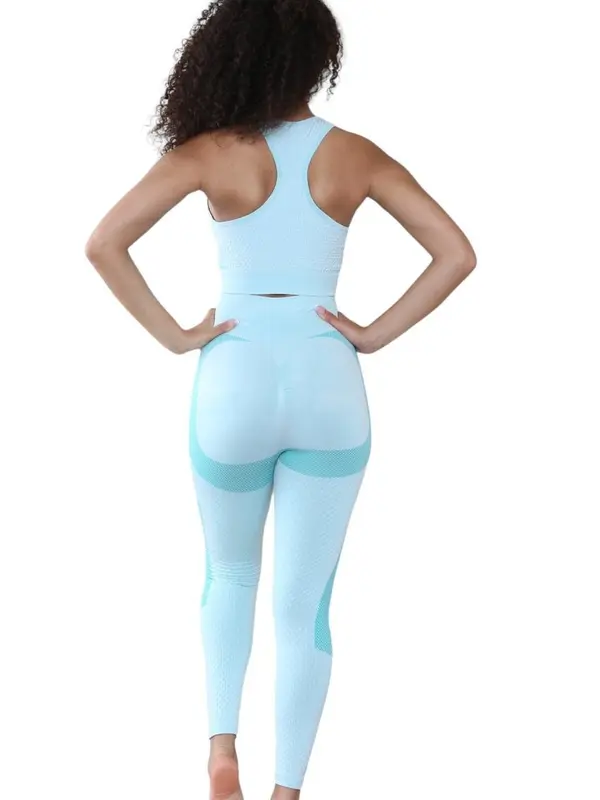 Women's Seamless 3-Piece Yoga Set - A Honey Comb Textured Material with Linear Detail And Cropped Zip Up Top. Gym Workout Fitness Tracksuit 1