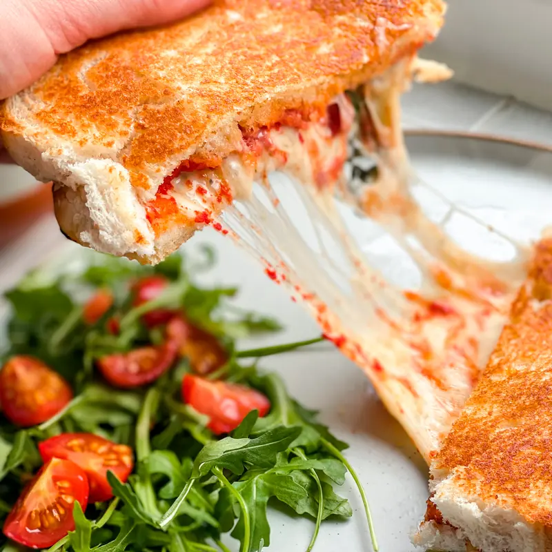 EATLEAN TASTY GRATED PROTEIN CHEESE 180g - BBE 24 SEPT 4