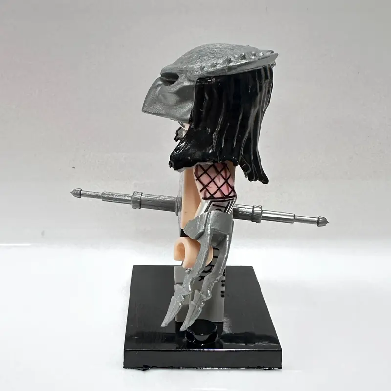Custom Predator Pink Minifigure 3