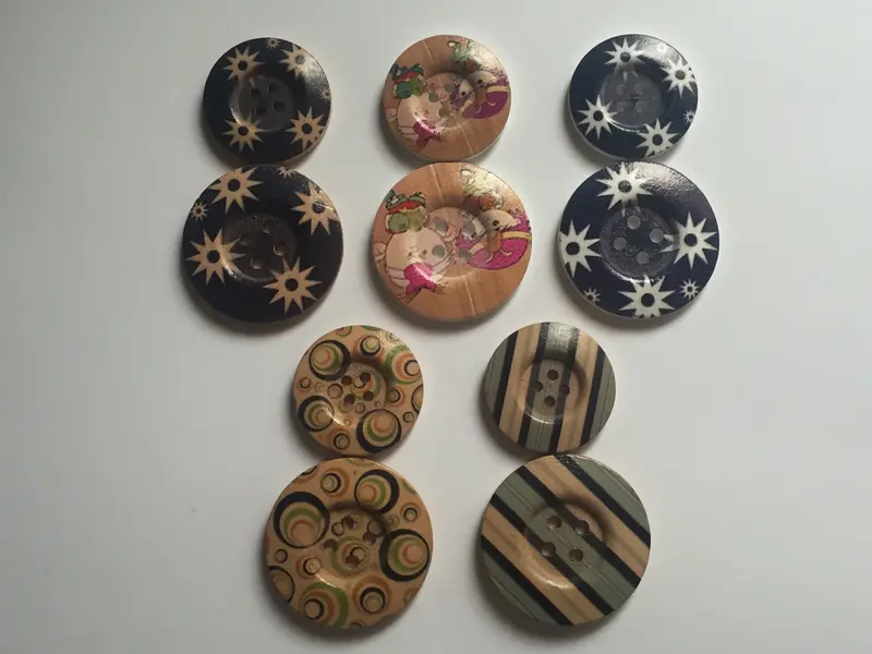 3pcs SMALL LARGE Wooden Buttons Sewing Craft 31mm 38mm wide 4 holes 7