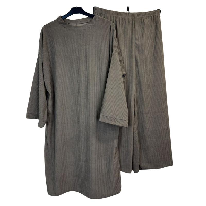 Ladies Corduroy Coord Set - Long Top and Wide Trousers, One Size UK8-16 - Womenswear [030] 6