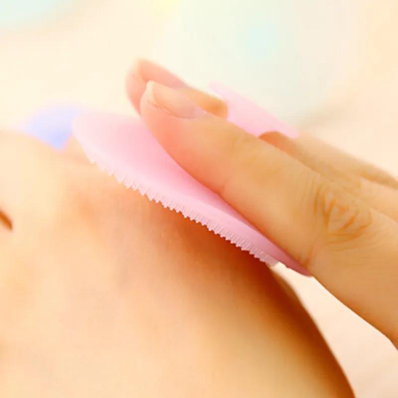 Facial Cleansing Silicone Brush Skin Blackhead Pore Cleaner Massager Scrub Face Skincare Deep Cleansing Delicate Gentle Comfort 3