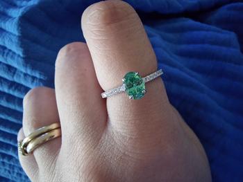 Product Review of 【T8】925 Sterling Silver Oval Shape CZ Ring from A**a S**6 0