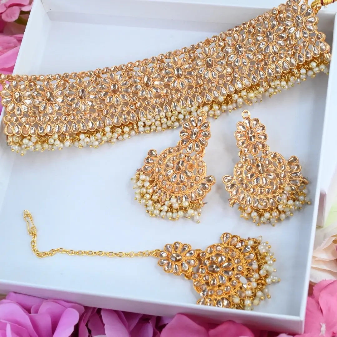 Antique Gold Choker Kundan Earrings with Mangtikka Necklace Earrings Tikka Set, Pakistani Indian wedding jewellery set, Vintage Style Nikkah asian mehndi