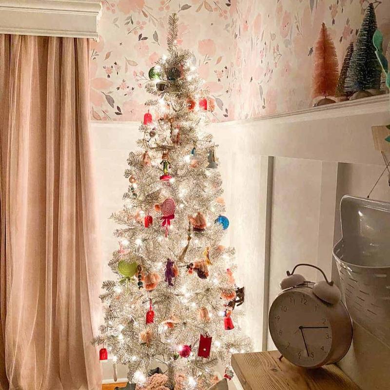 5ft 6ft 7ft White Artificial Christmas Cone Tree Bushy Tips Metal Foldable Stand Festive Decoration Xmas Tree Indoor Outdoor Christmas Home Decor Tree Traditional Ornaments 3