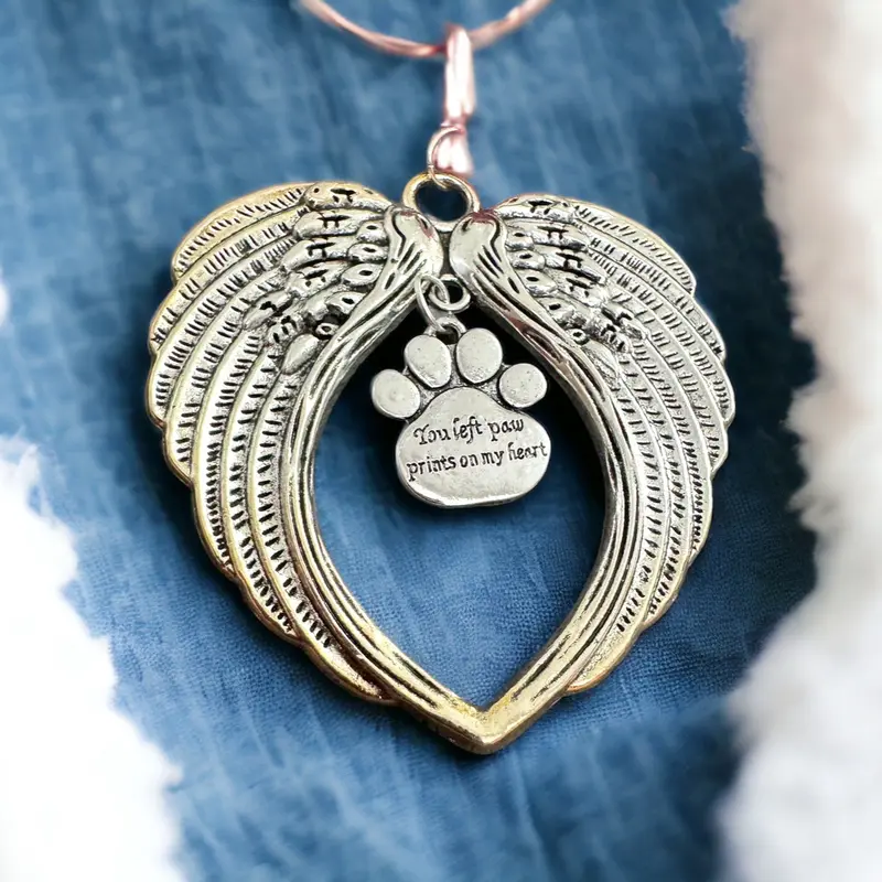 Animal memorial angel wings. 0