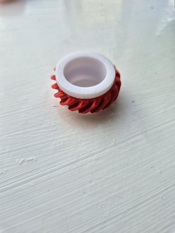 colourful playful fidget ring to cure boredom and relieve stress 2024 sensory trending craze fidgettoy adults 1