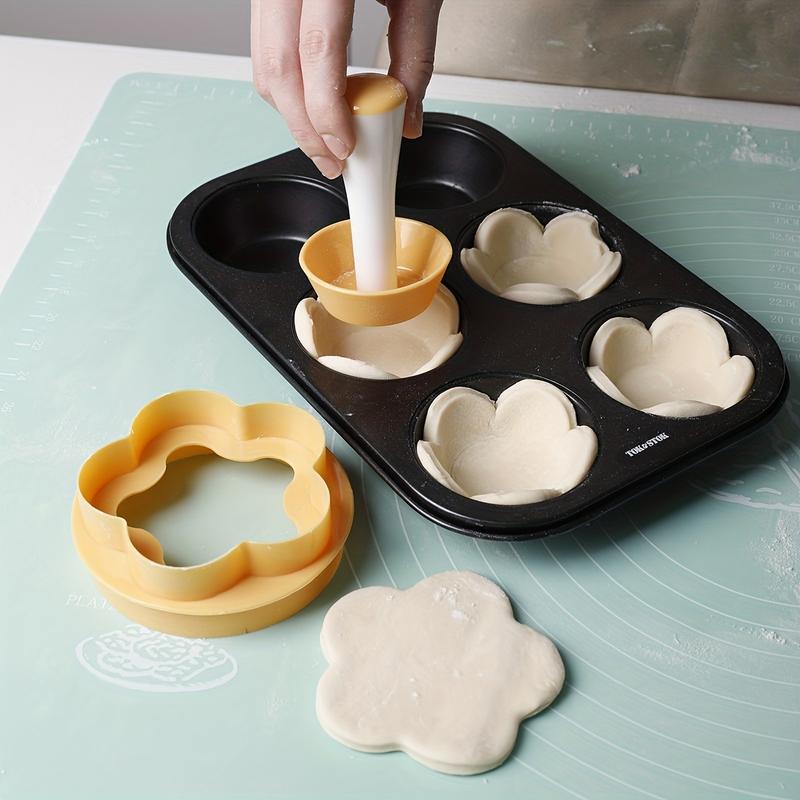 2-Piece Set: Flower-Shaped Pastry Cutter & Tart Tamper for Baking Tarts, Cookies, and Biscuits - Essential Kitchen Gadgets and Accessories 2