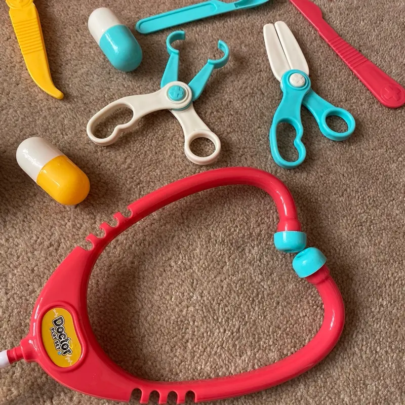 Doctors set pretend play role play 10 pcs kids play set unisex kids birthday gift toy 5