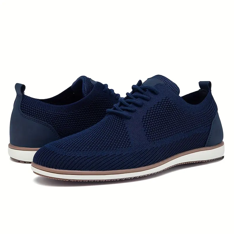 Comfortable and Breathable Men's Fly Weave Sneakers with Lace-up Design