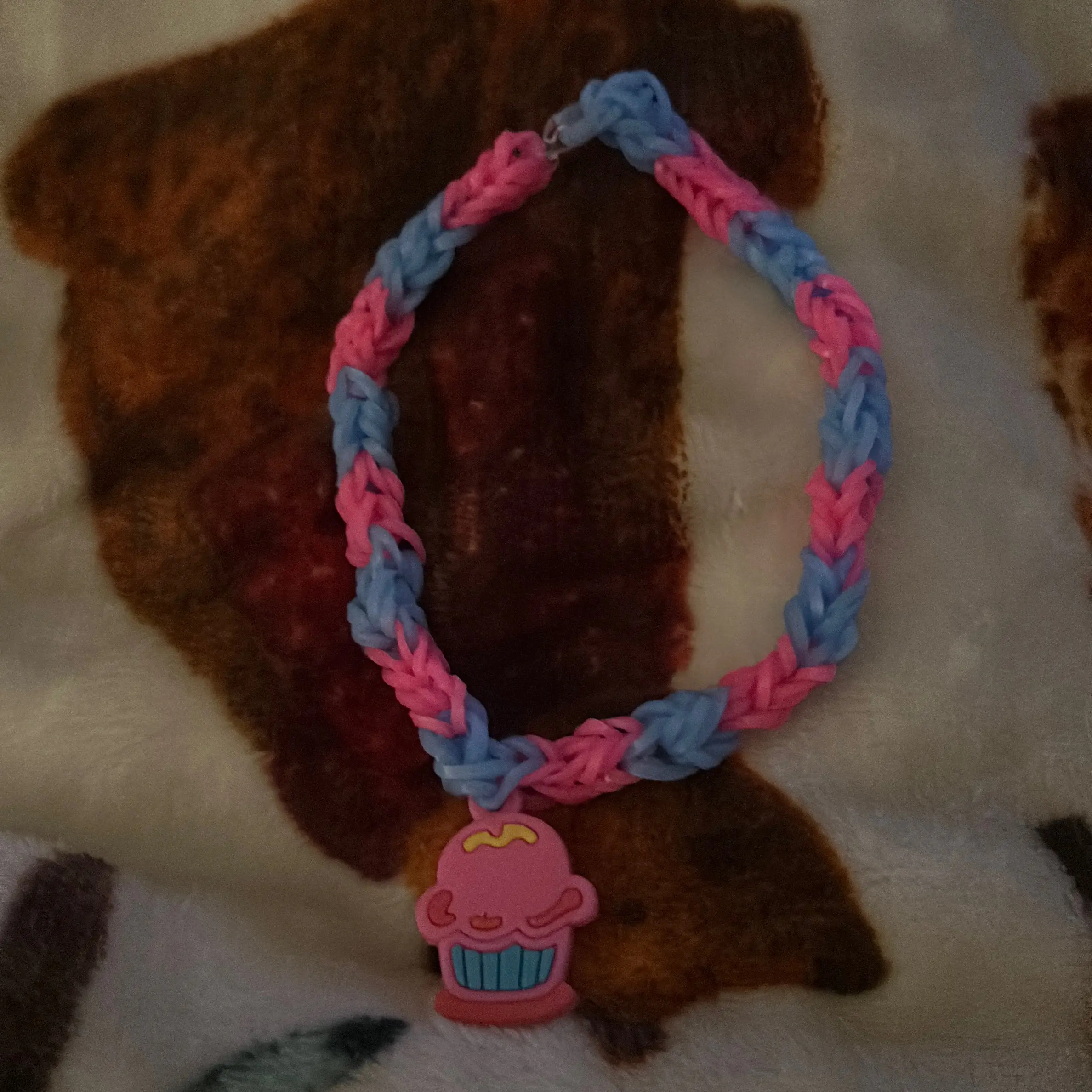 Cupcake loomband bracelet