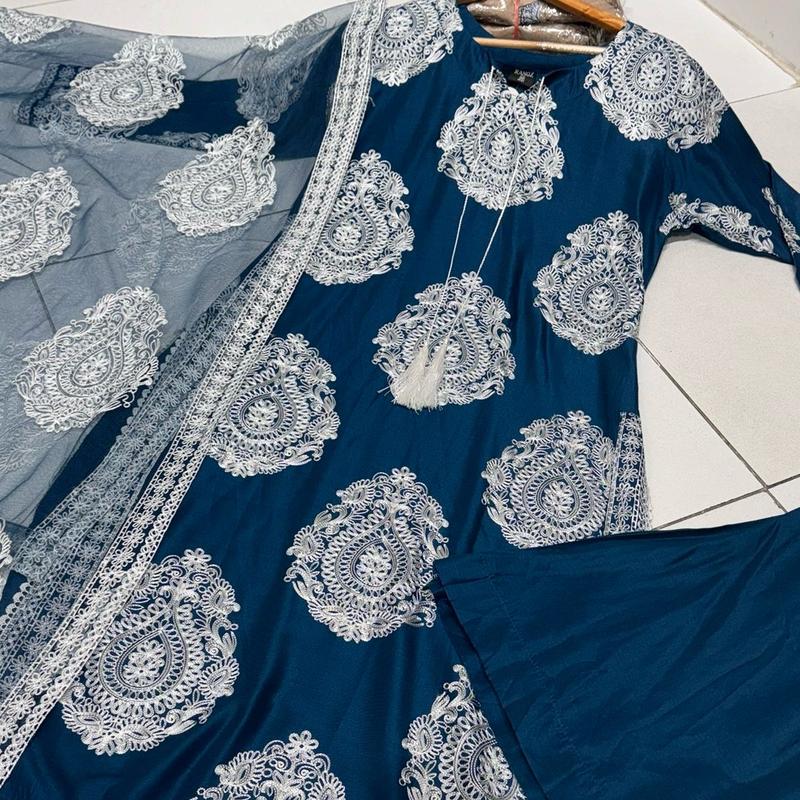 5 COLOURS! LC 7668 Embroidered work plazzo kameez design with white embroidery  Womenswear 1