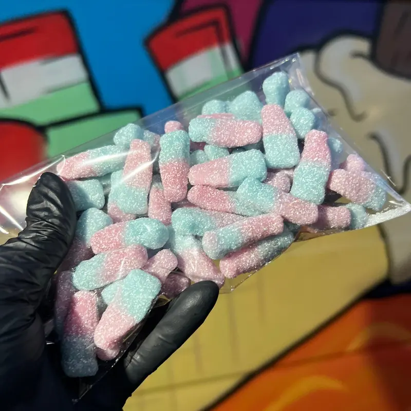 200g of bubblegum fizzy bottles, bubblegum bottles, bubblegum sweets, dairy free sweets, dairy free bubblegum bottles. 1