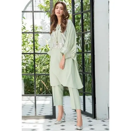 Classic Charm Elegant Linen Womenswear Bottom