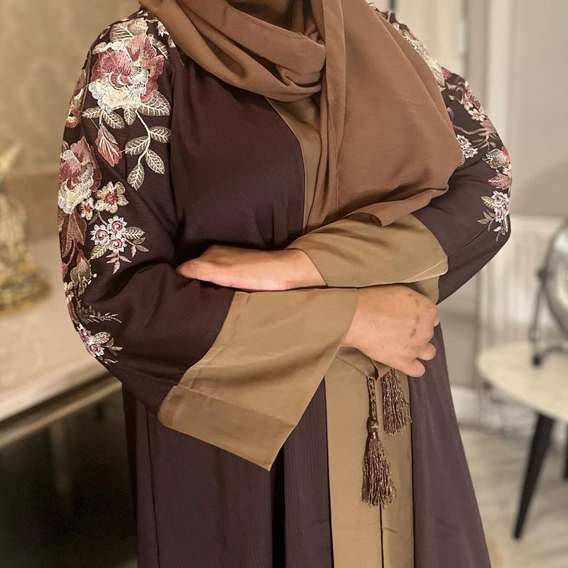 FAIZA 3 Piece Embroidered Open Abaya 3