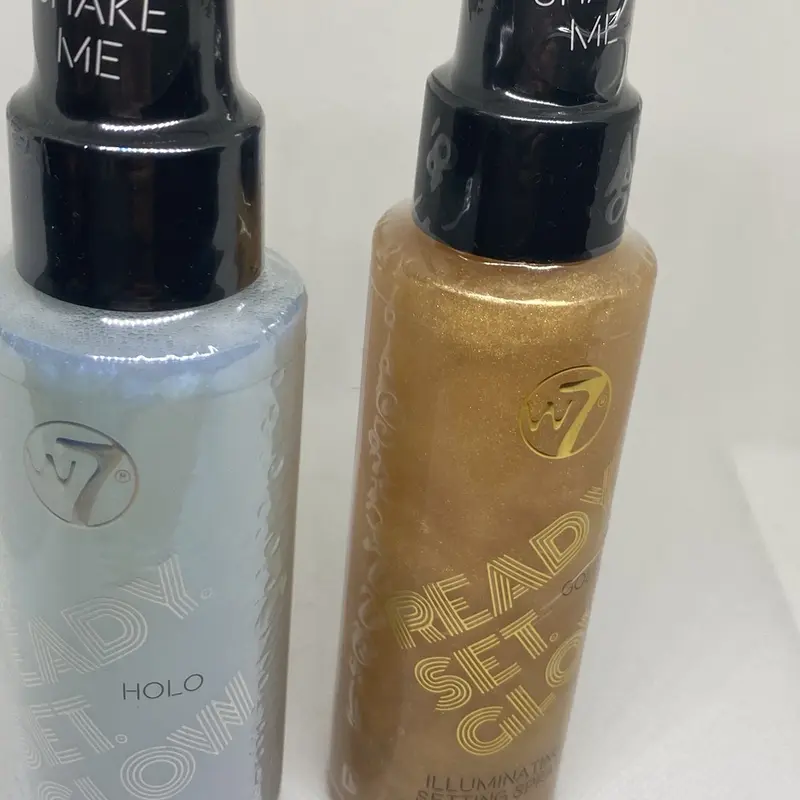 W7 illuminating setting spray Gold and Holo Makeup Cosmetic Shimmer Radiant Lightweight Flawless 2
