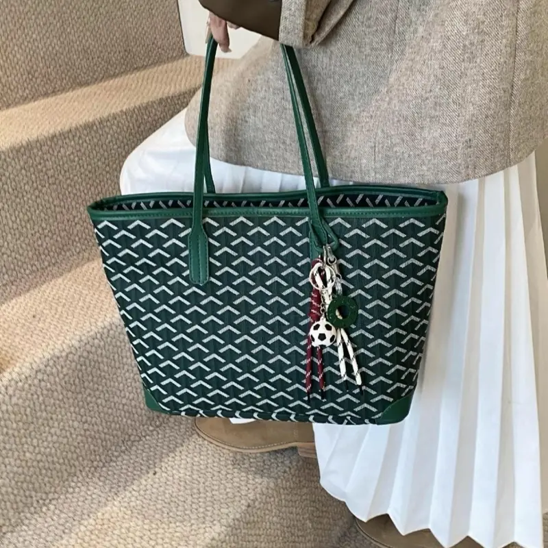 Green Tote Bag for Women - Fashionable and Functional