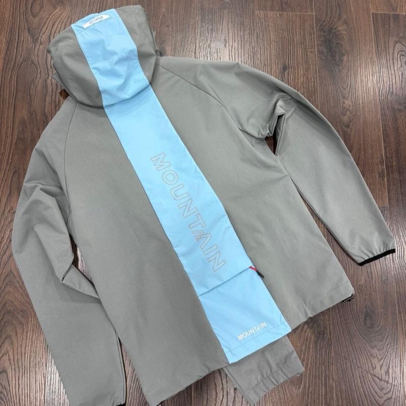 Men’s hooded Slim Fit Tracksuit with cargo bottoms 3