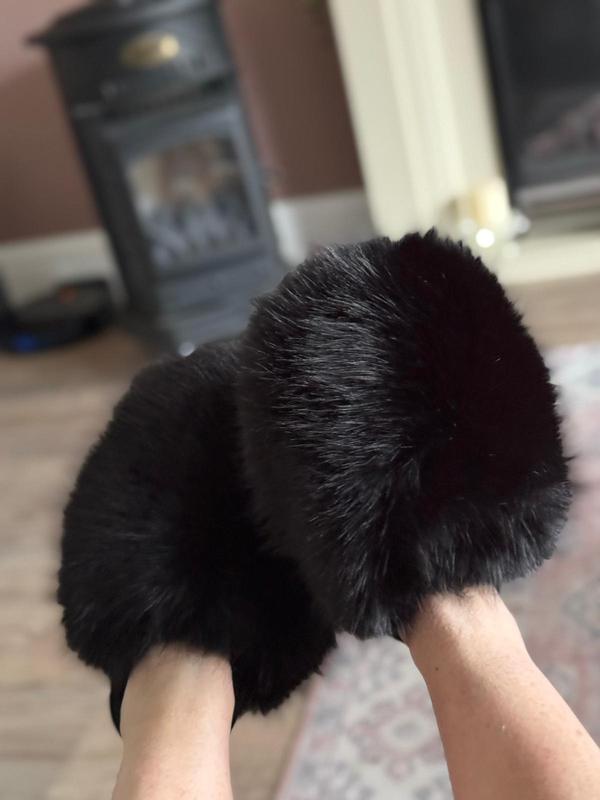 Extreme Fluffy faux Fur Slippers Women Footwear comfort Stylish Soft 7