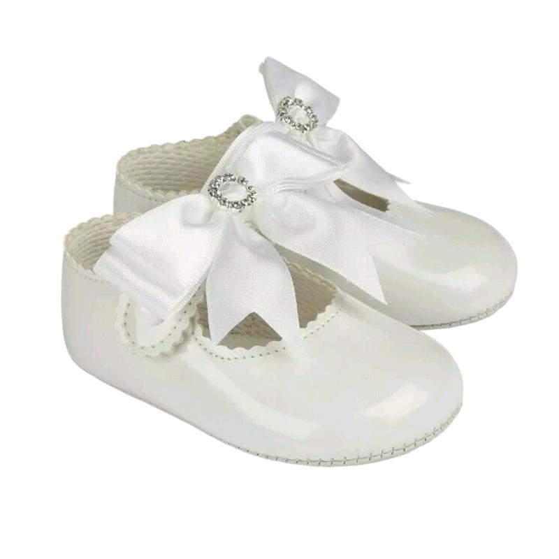 Baby girls soft sole pram shoes with bow and diamante details - perfect for your little princess 3