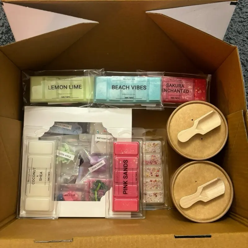Wax Melt Maxi Mystery Box (A selection of 2 Scoopies, 6 Snap Bars and 20 Piece Sample Wax Melts Box) - Highly Scented Wax Melts - Handmade - Home - Home Aroma - Decoration - Gifts - Gift Ideas - Home Gift -  Perfume -  Freshener 4