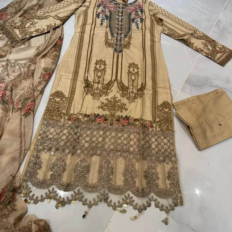 MB inspired lawn Hit design Pakistani 3pc suit 4