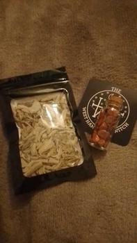 Product Review of Crystal chips for spell work from h**a e**3 2