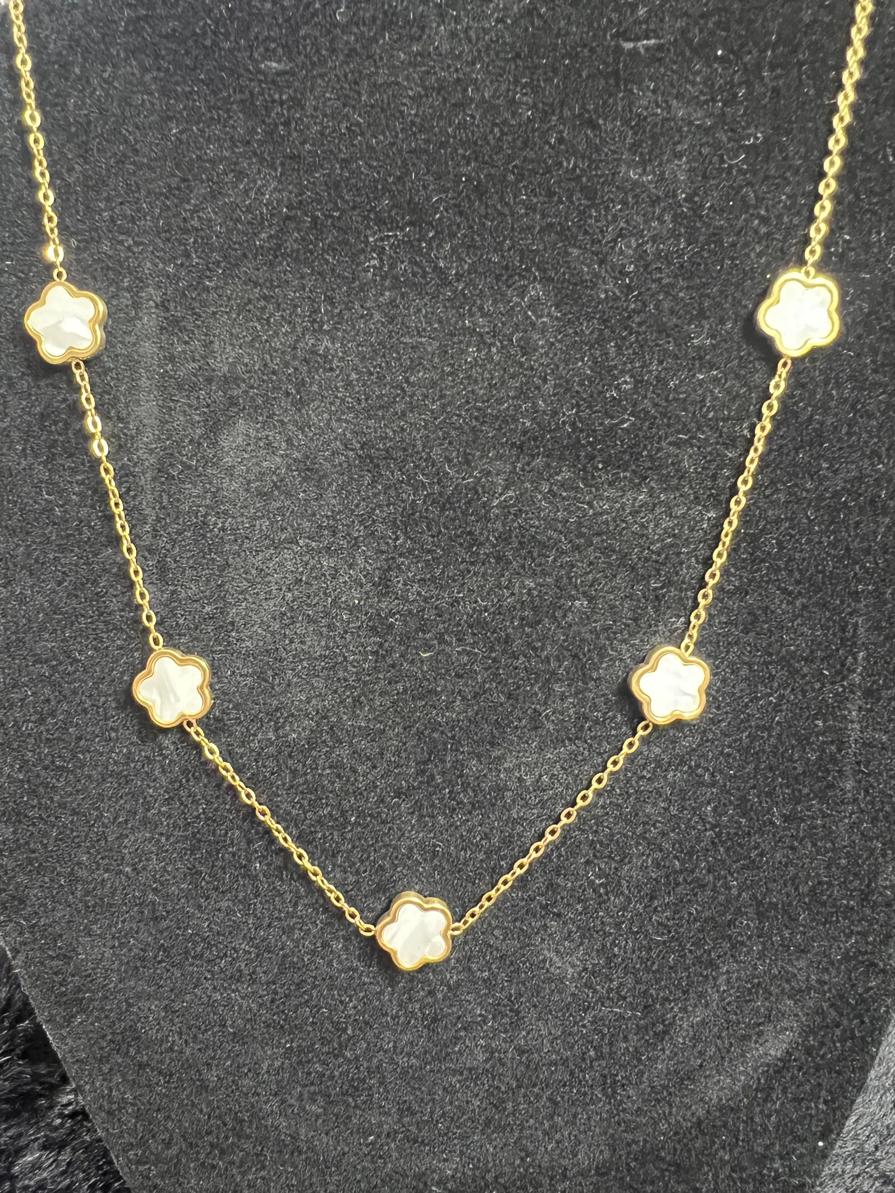 Flower Design Pendant