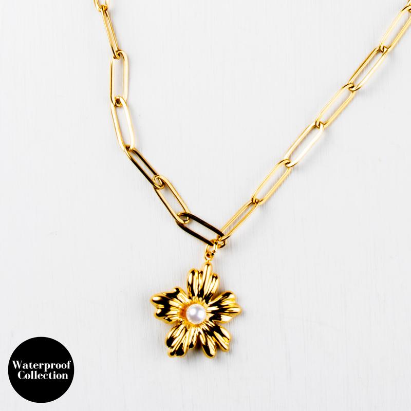 Bertha Statement Flower Charm Paperlink Necklace – 18k Gold Plated Stainless Steel 0