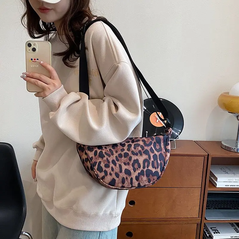 Red Sling Bag Crossbody Bag 1