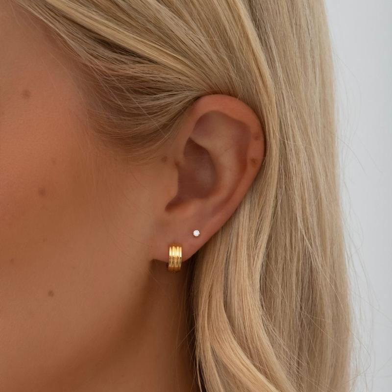 Molly Stud Earrings 3