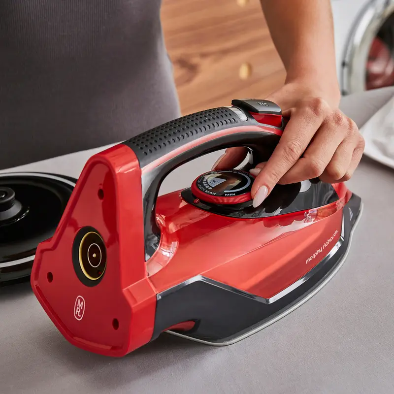Morphy Richards easyCHARGE Cordless Iron 2400W 8