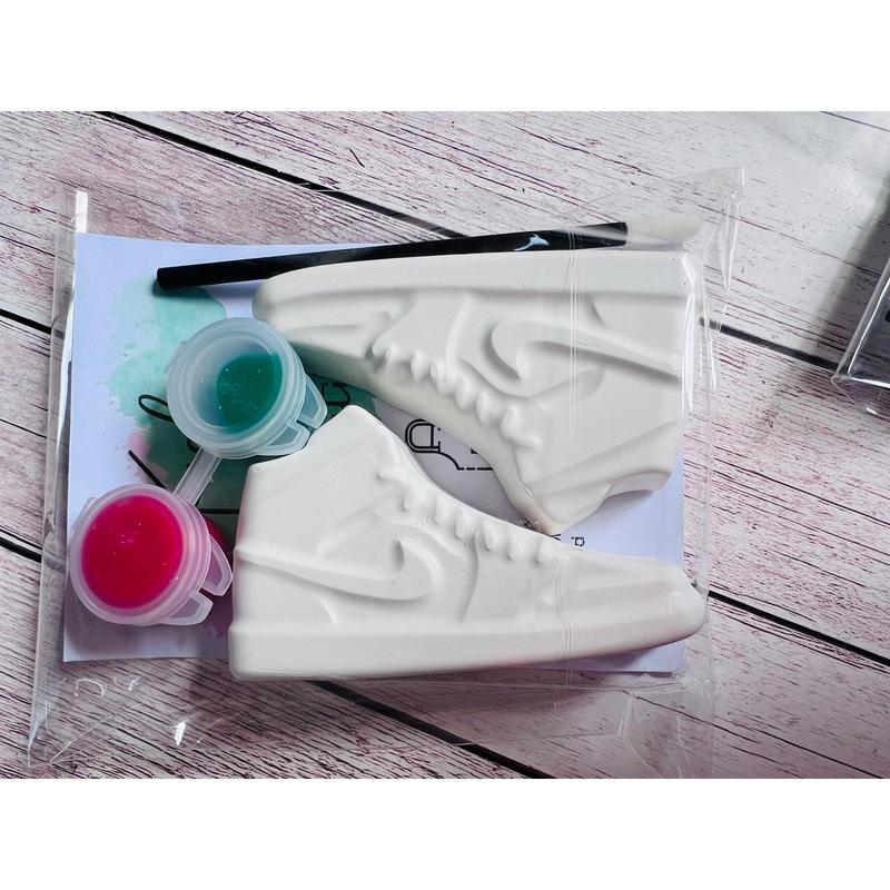 Paint your own plaster of Paris trainers -  sneakers - Activity set - Childrens Gifts - Gift - Painting - Party favour - character gift 2
