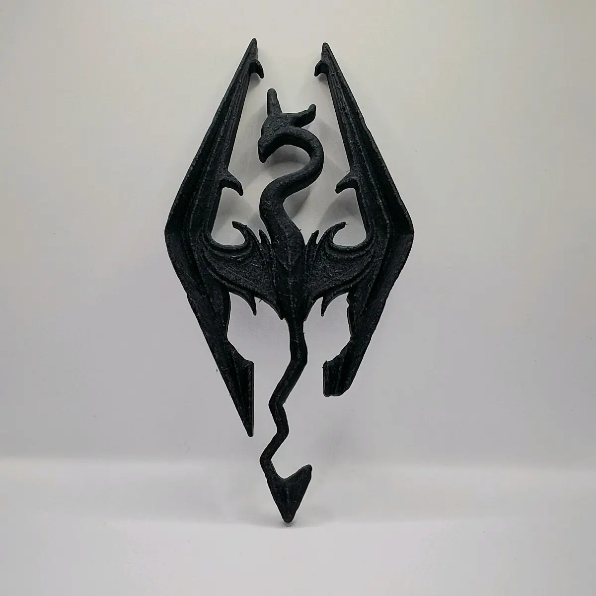 Skyrim Elder Scrolls Logo - Homemade Wall Hanging Emblem - Gaming Wall Art Decor - Man Cave Gift - Elder Scrolls Art - Game Room  Ornaments