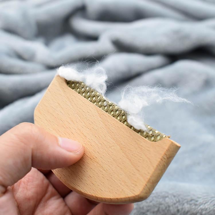 Prima Cumce Wooden Comb for Knits and Fine Wool Sweaters - Fuzz Remover with Copperhead - Tool Lightweight 9